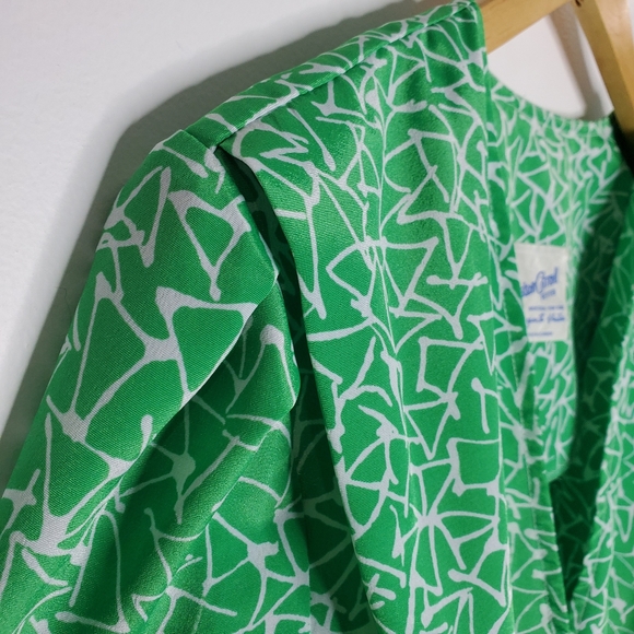 VINTAGE petite lime green geometric crop blouse - Picture 7 of 7